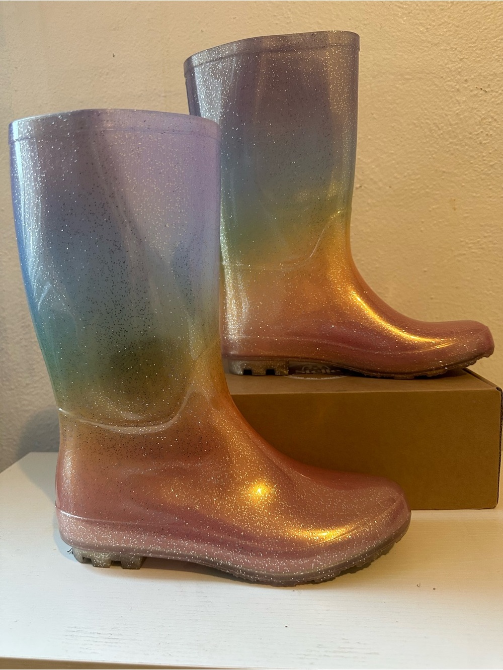Target Girls' Glitter Ombre Rain Boots - Pink, Purple & Gold